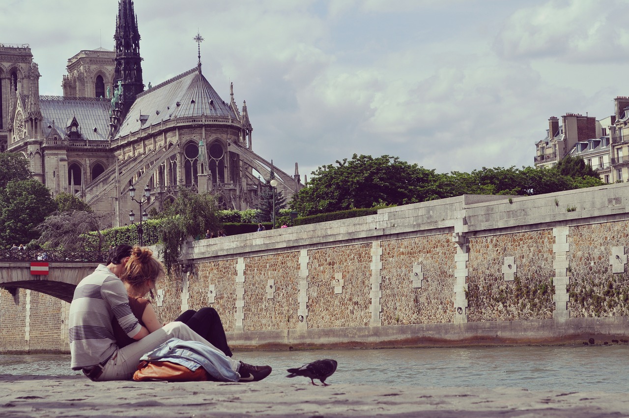 romantic breaks paris